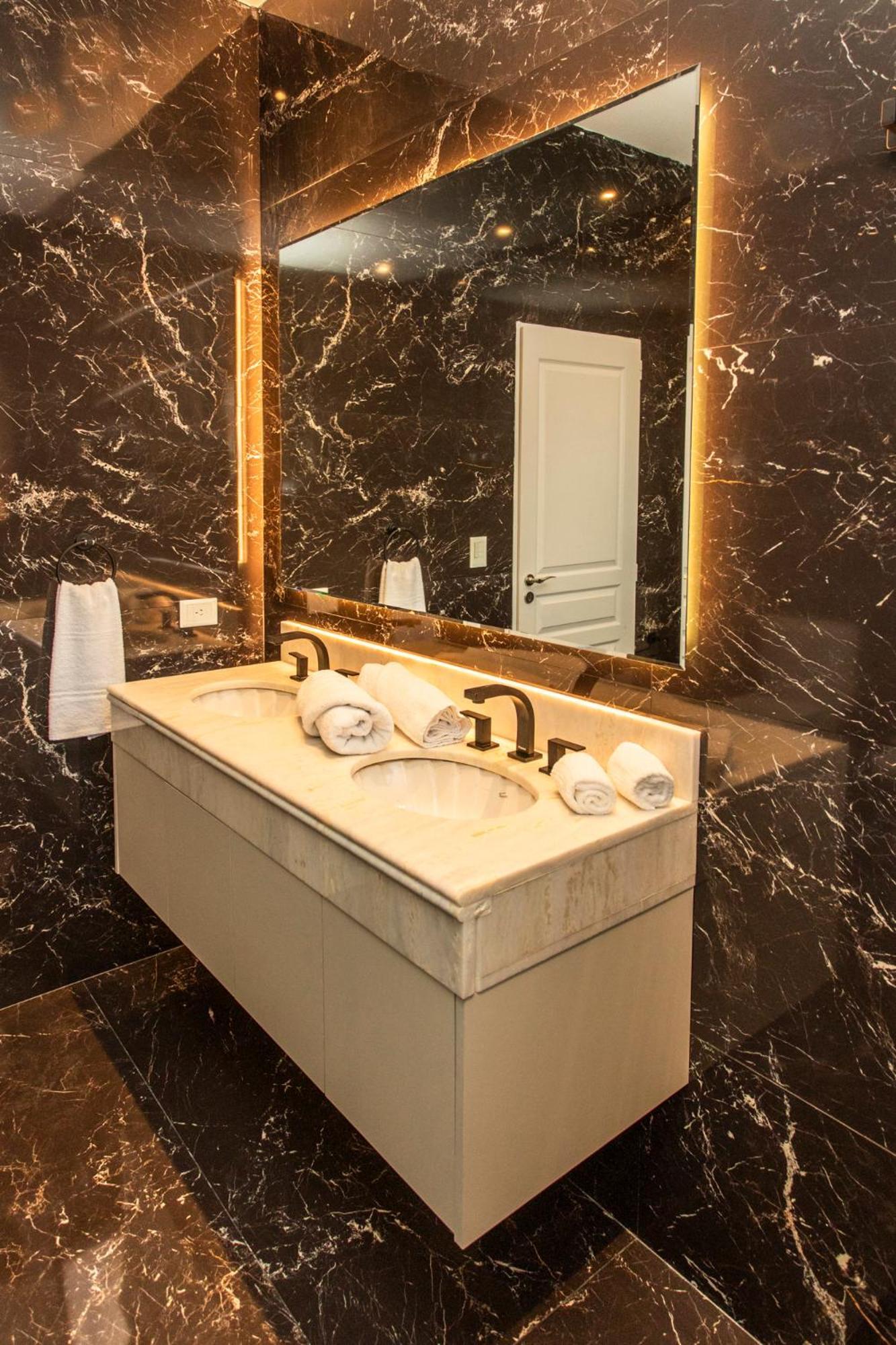 Luxury House Devoto