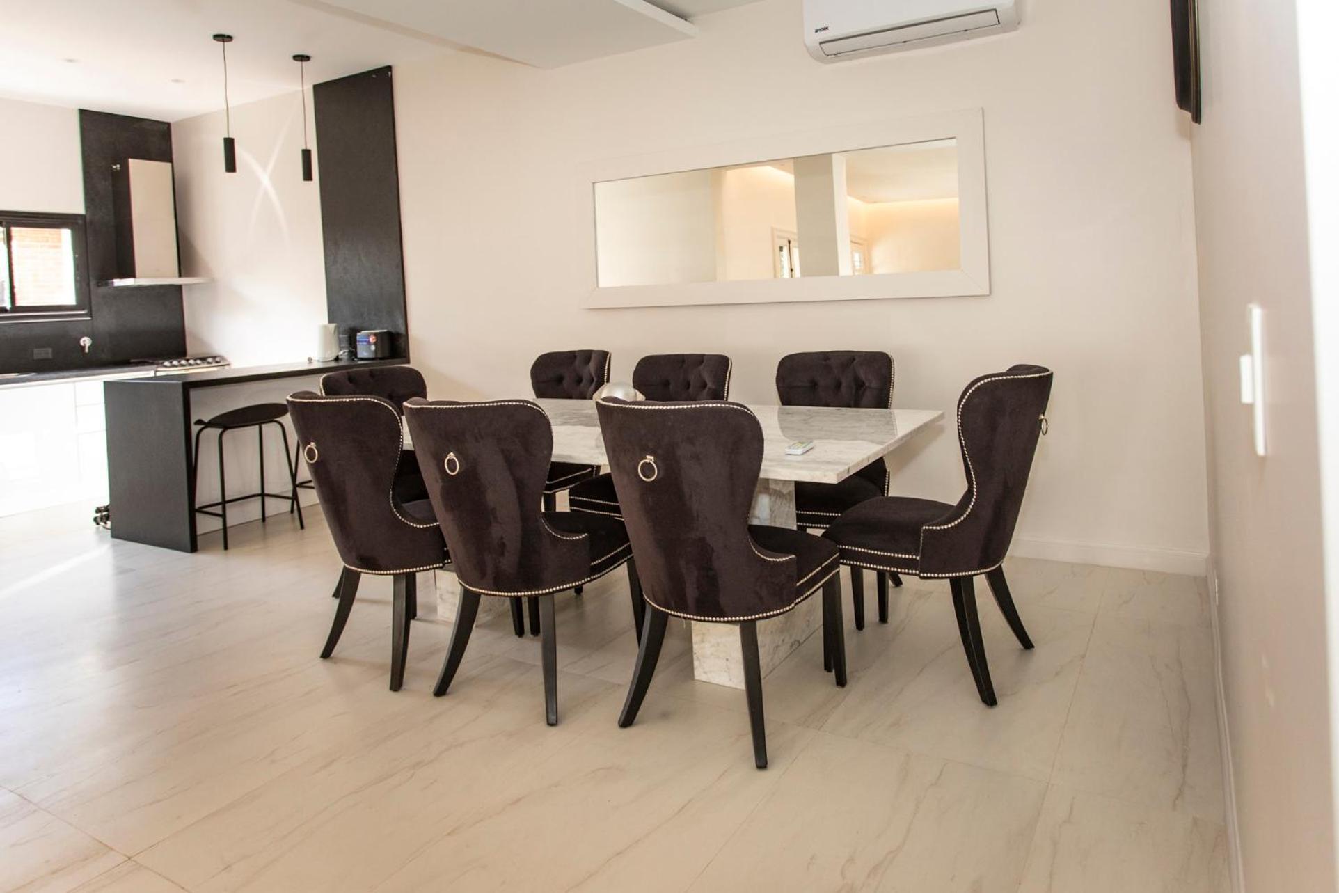 Сasa de vacaciones Luxury House Devoto
