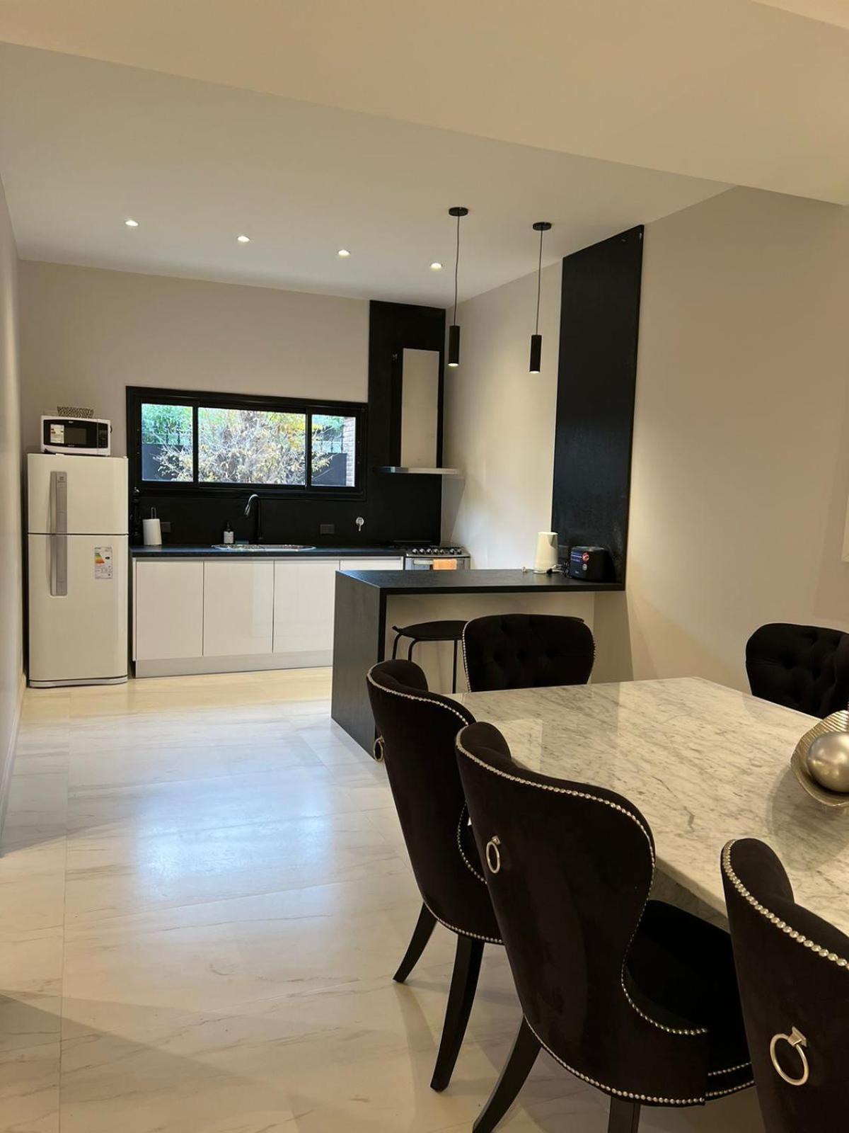 Luxury House Devoto Сasa de vacaciones Ciudad Autónoma de Buenos Aires